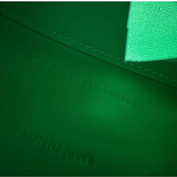 Balenciaga Emerald Green Embossed Leather Hourglass XS Top Handle Bag - Picture 8 of 9